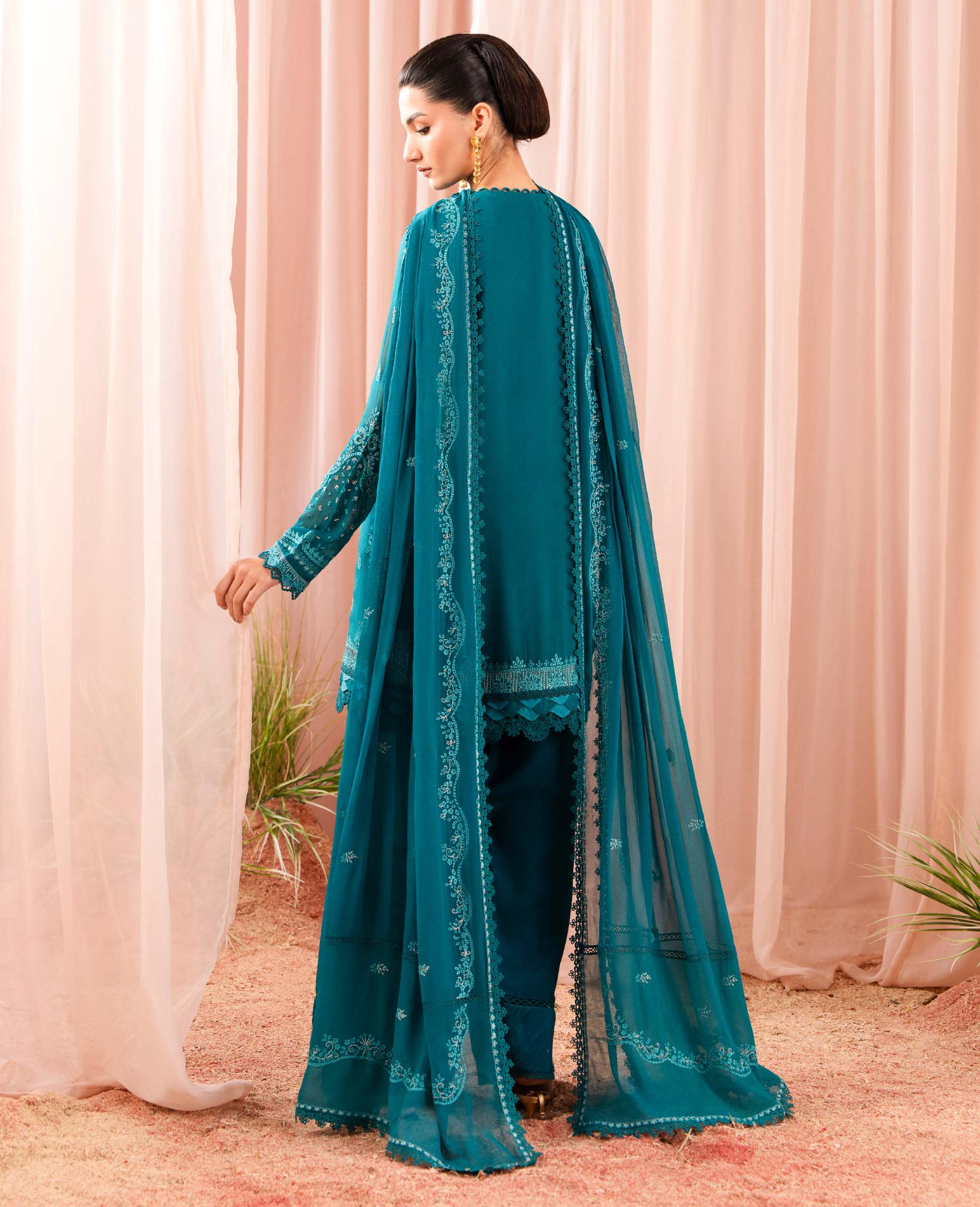 Azura - Image 3
