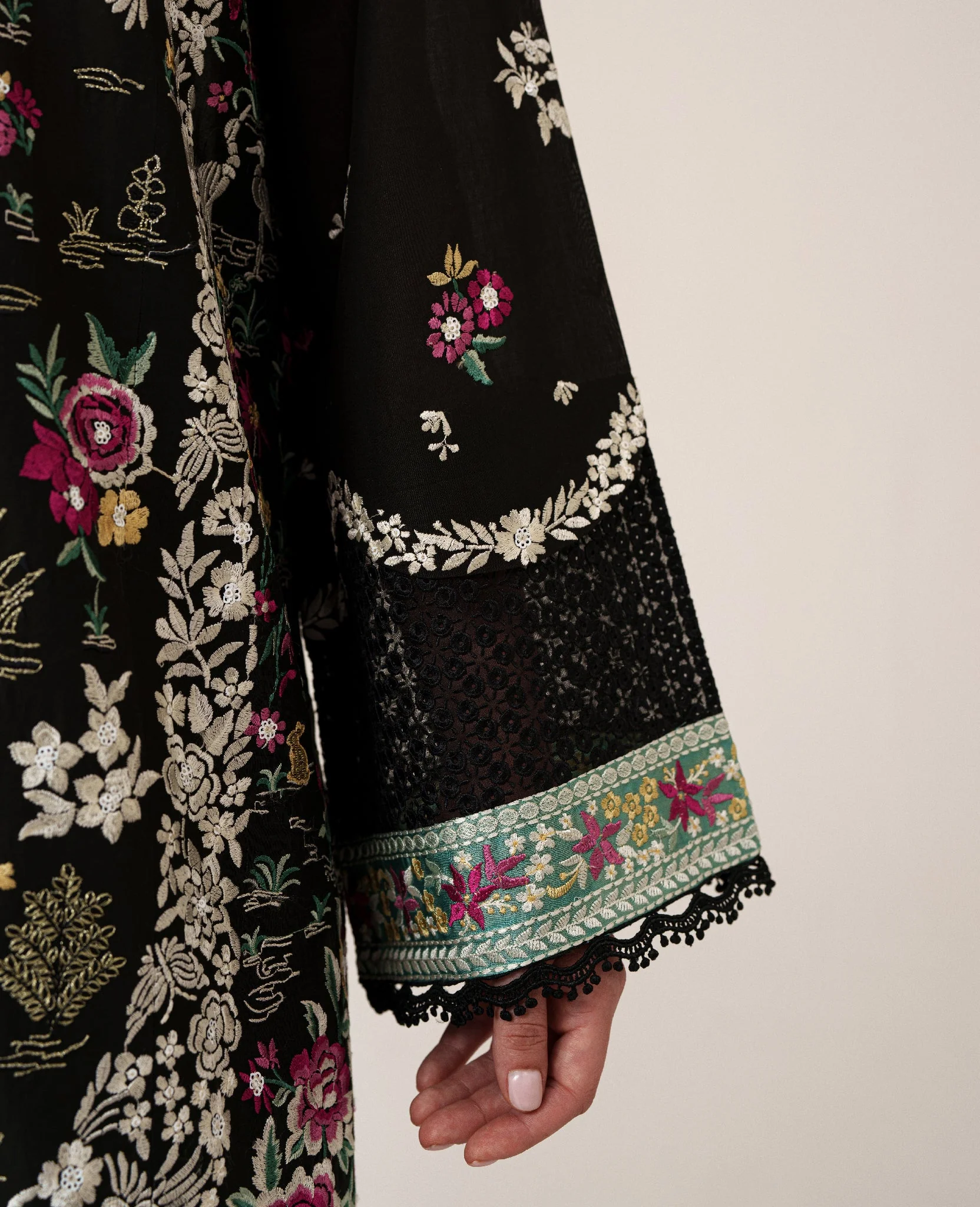 Elia (Stitched) - Image 5