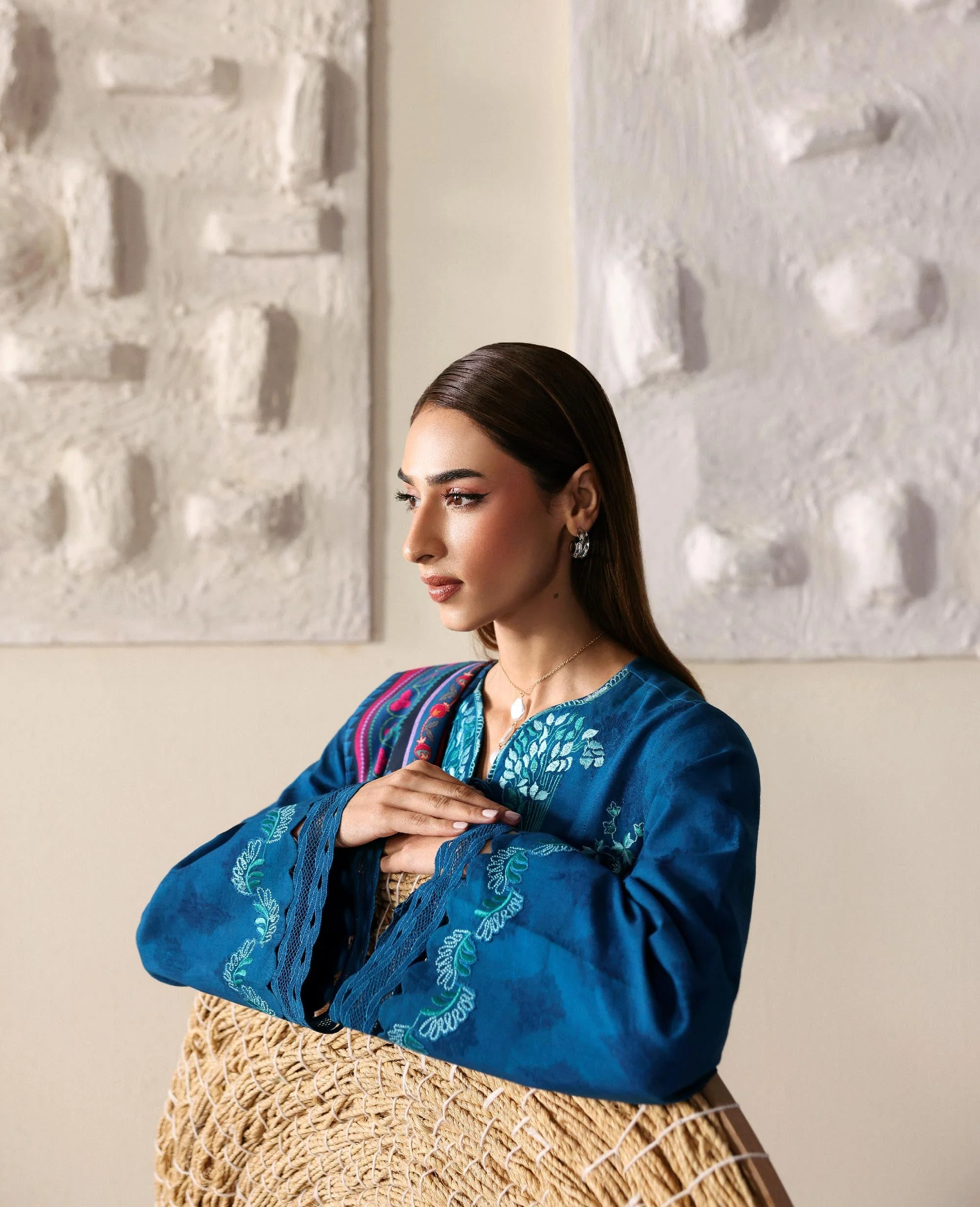 Isaline - Image 4