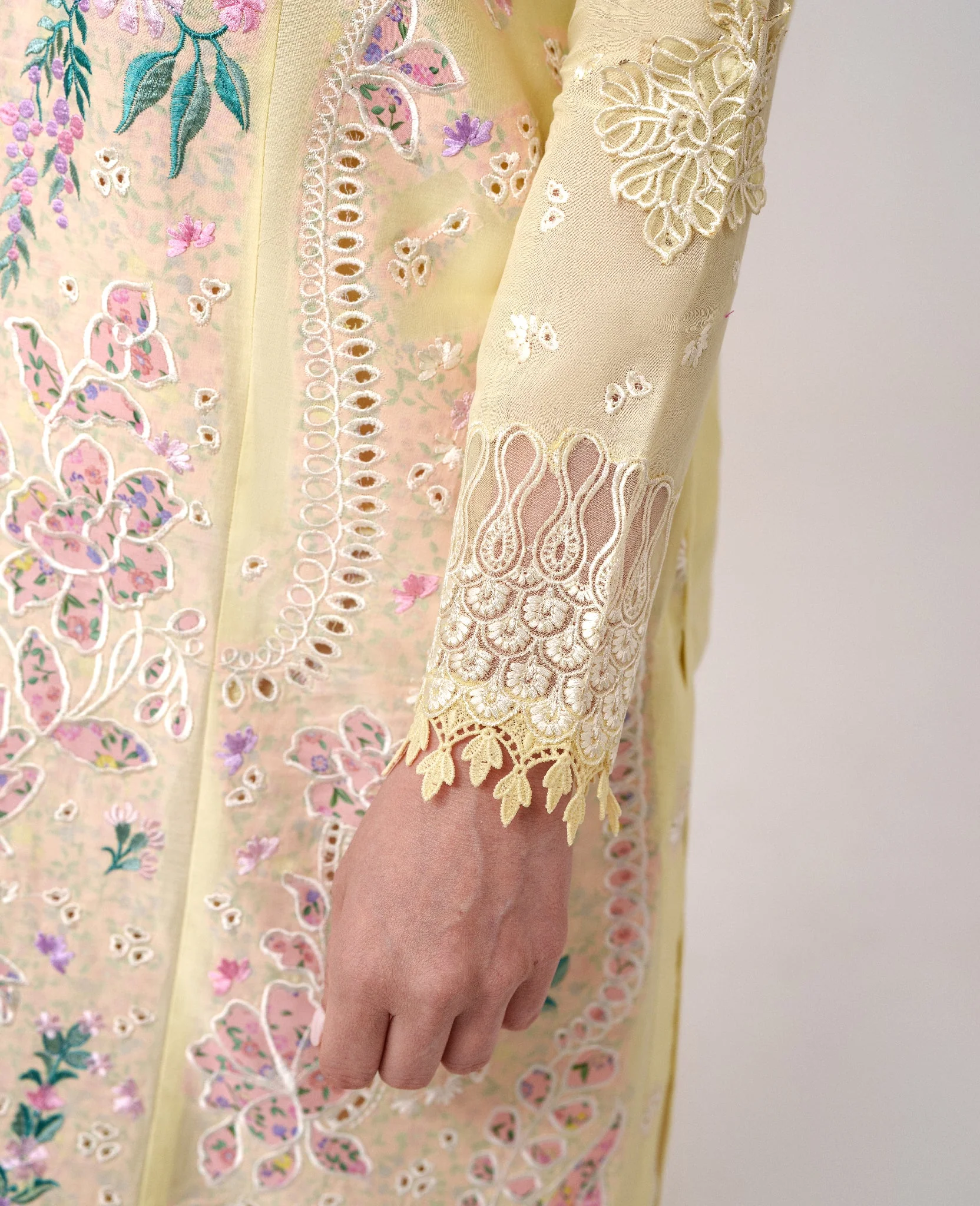 Lumi (Stitched) - Image 5