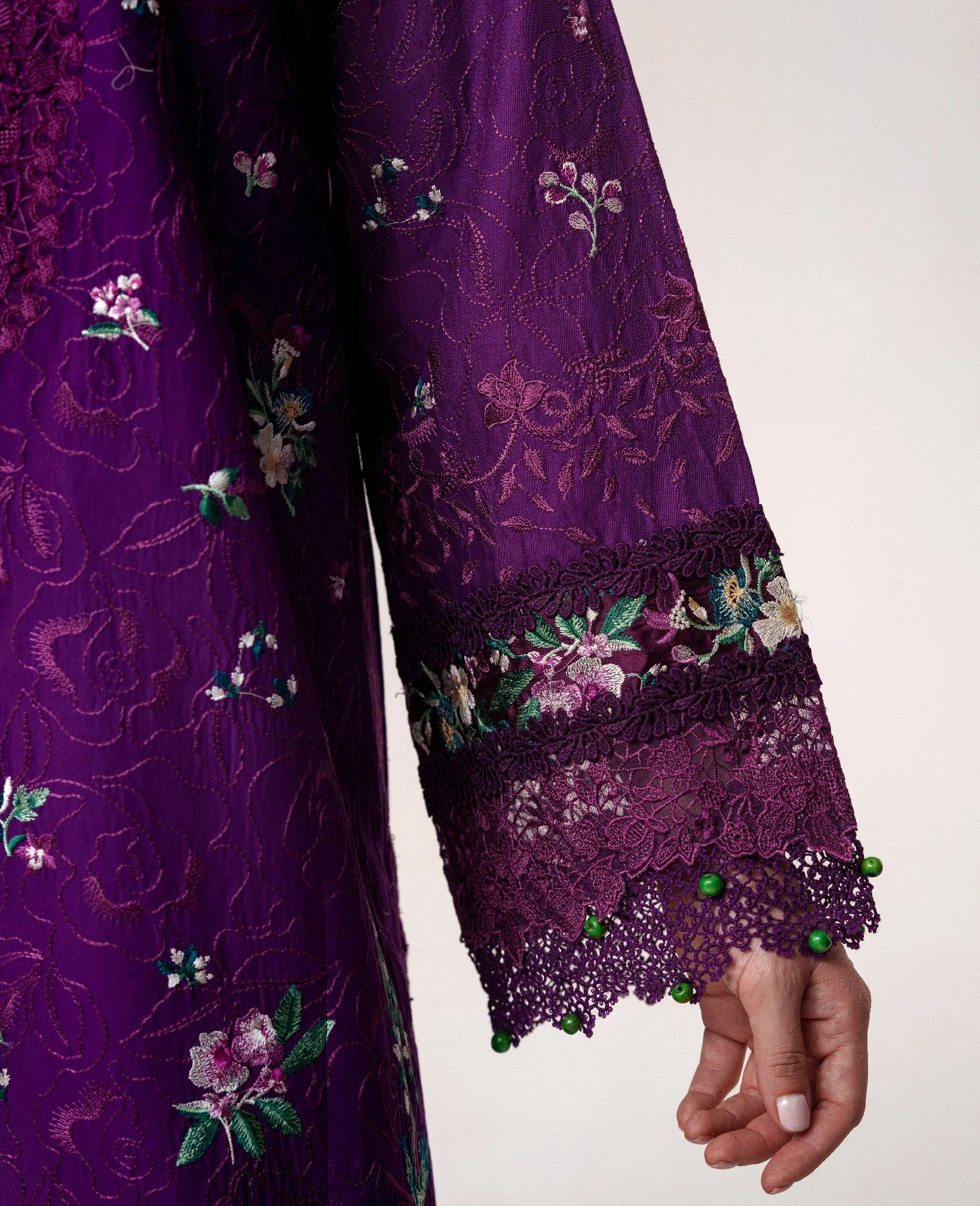 Nia (Stitched) - Image 5