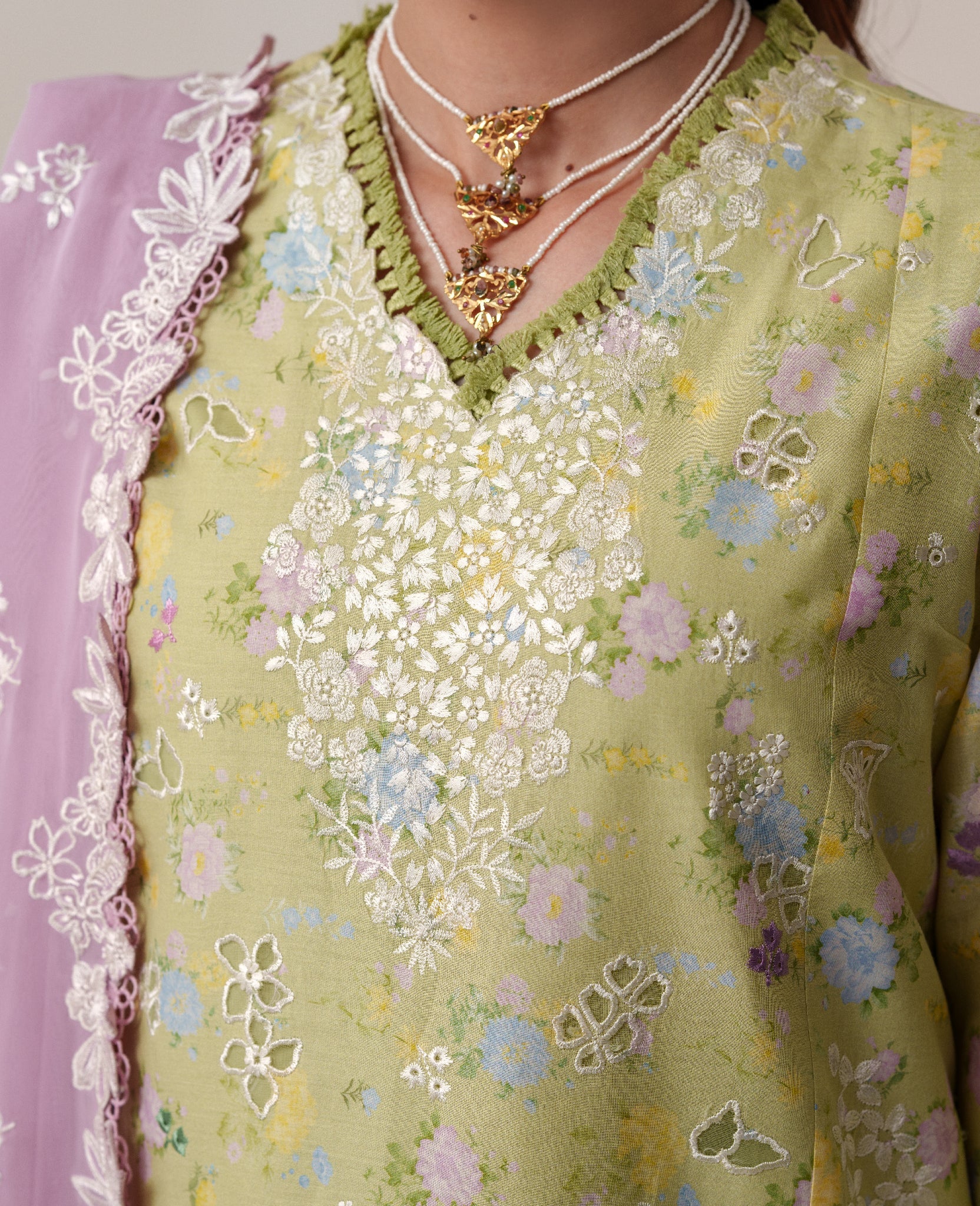 Perla (Stitched) - Image 3