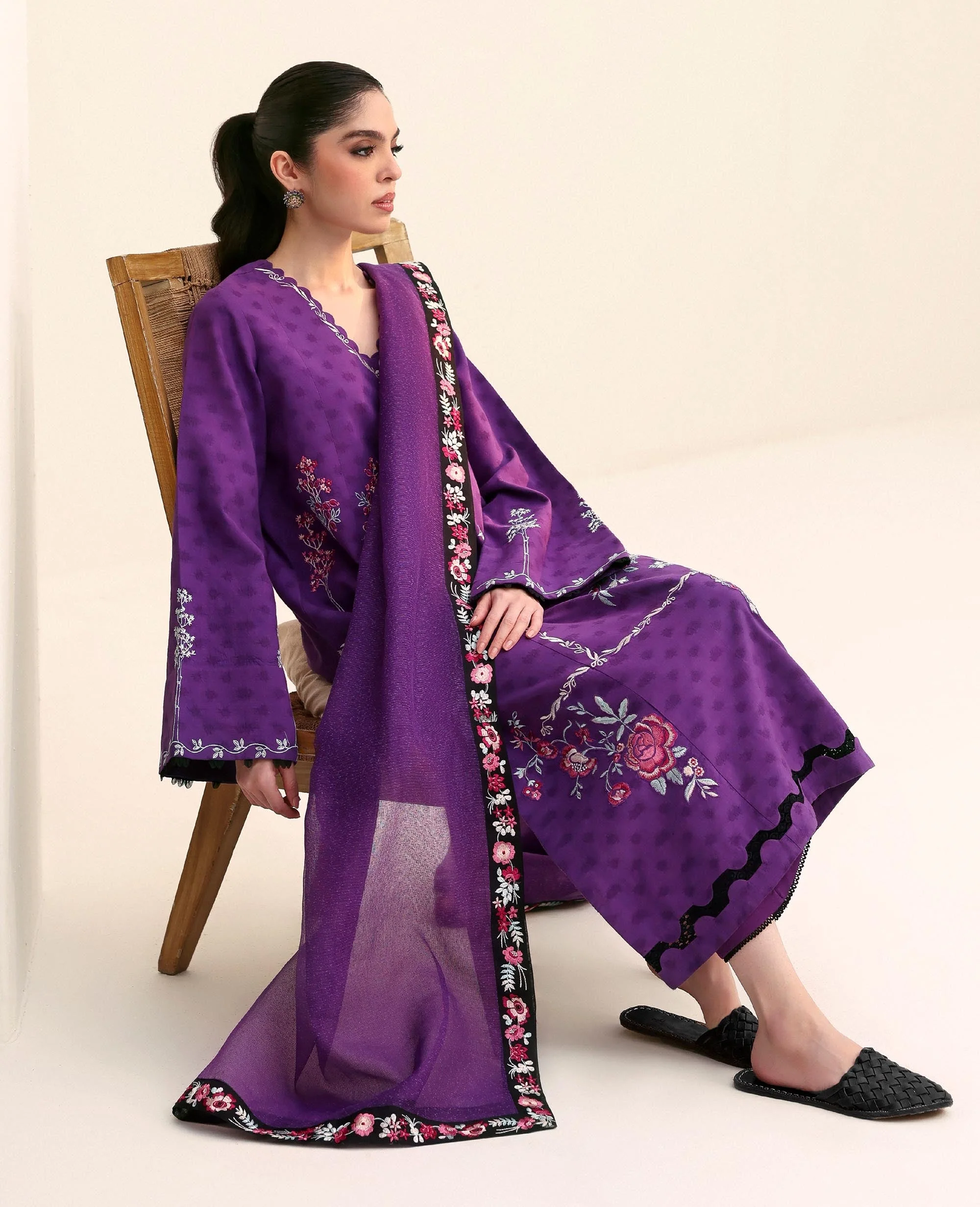 Violette - Image 3